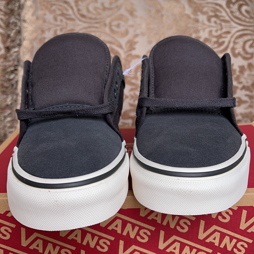 Vans Chukka Low Raven/Marshmallow Men’s - Picture 14 of 16